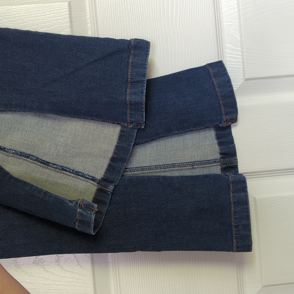 G.I.L.I Flared Jeans - Women's Size 12 Slit Back Front Seam Medium Wash - Picture 7 of 14